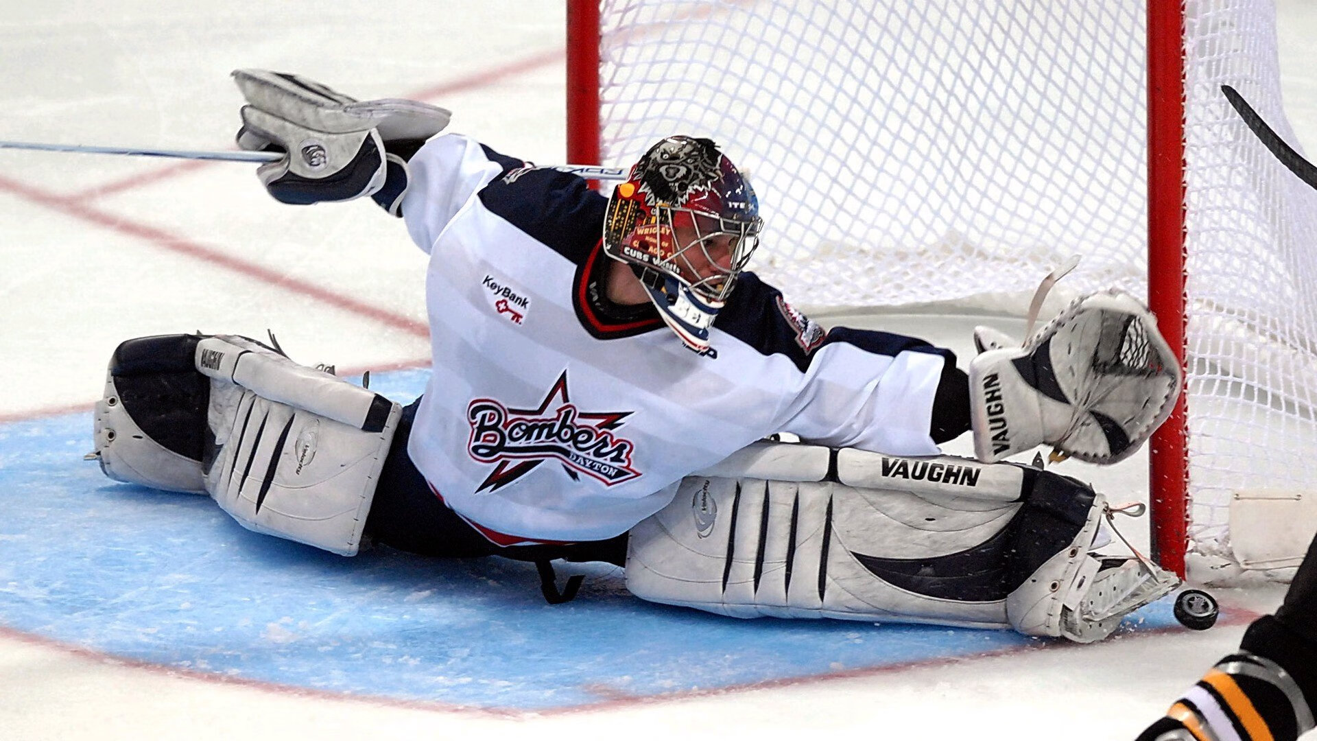 热刺欧联杯冠军门将怀特曼挂靴,转行做摄影师有模有样,曼联 怀特塞德