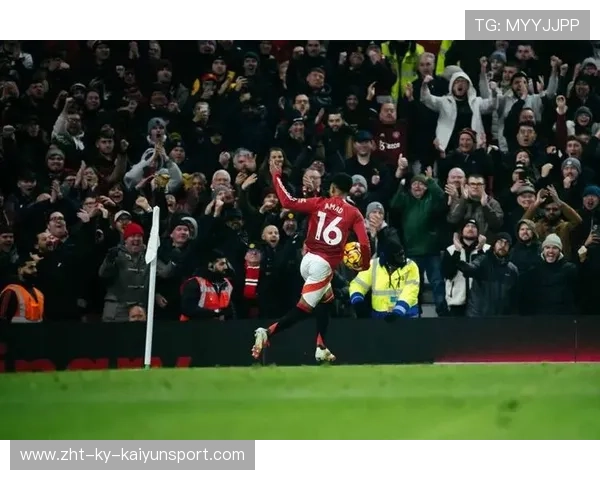 曼联对年轻球员的轮换策略引发讨论，曼联转入球员